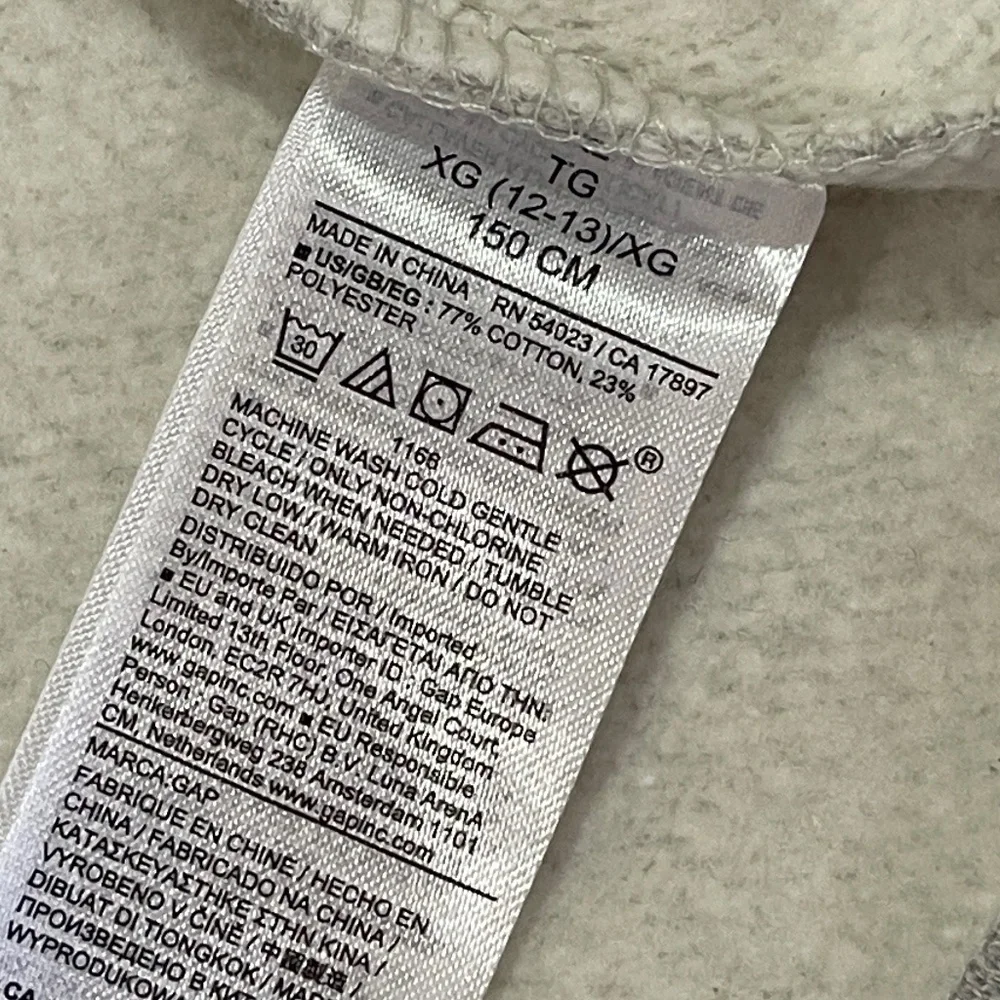 GAP hello kitty
